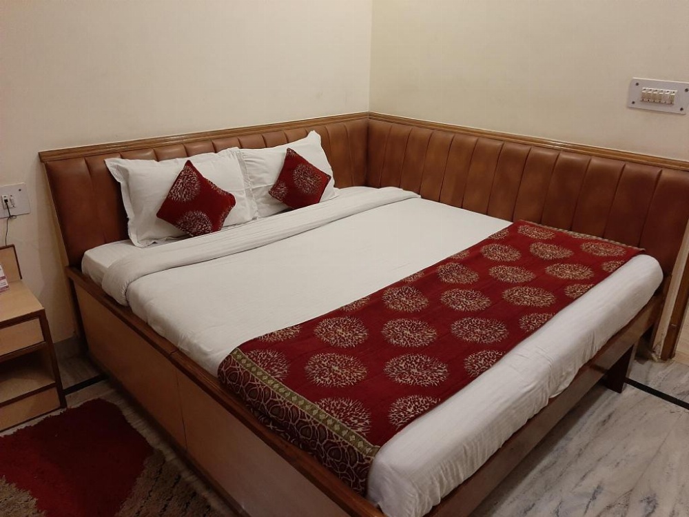 Room image 2