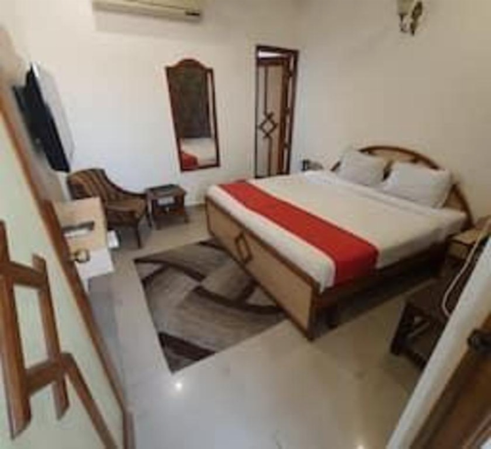Room image 5